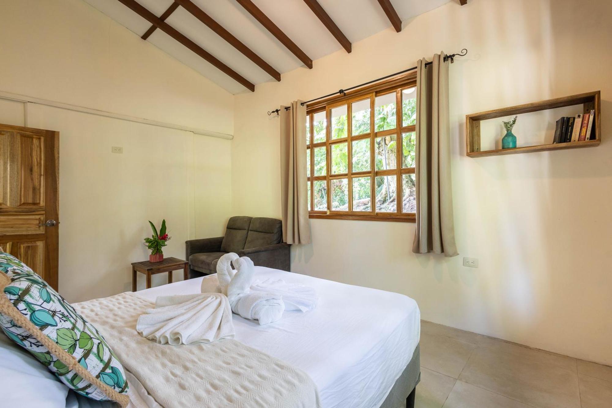 Villa Pina Dorada Dependencia Del Hotel Casa Merlin Puerto Viejo de Talamanca Buitenkant foto